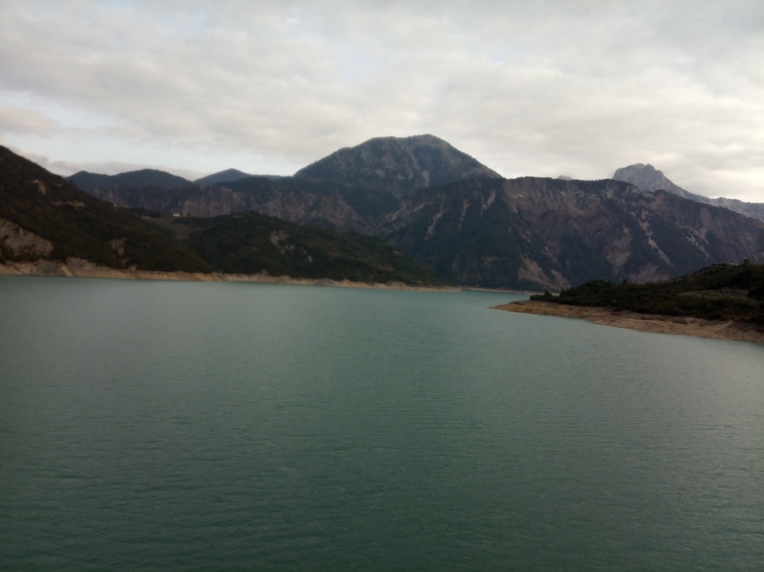 Lake Kremasta景点图片