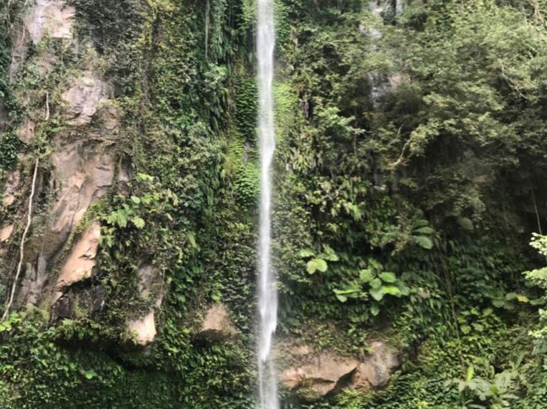 Katibawasan Falls-卡米金省必去景点