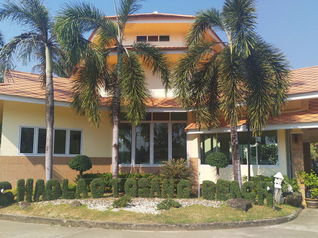 晁老桑湾酒店主图