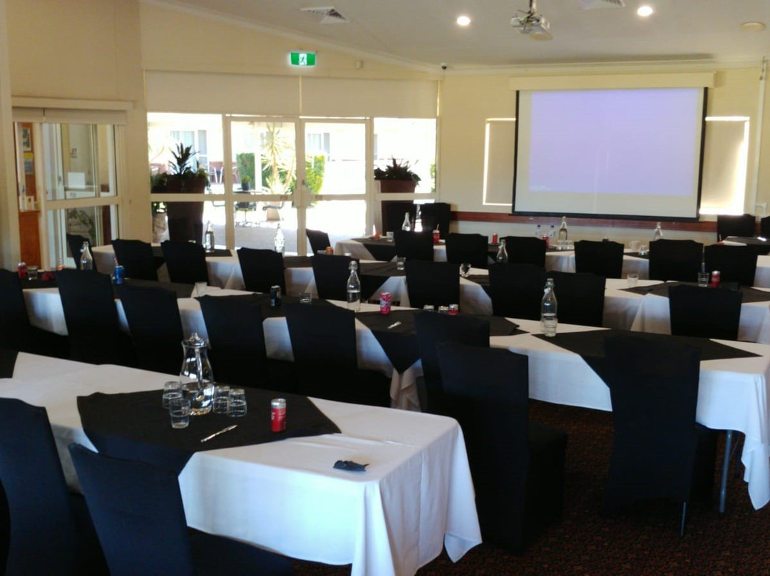 Emerald Explorers Inn主图