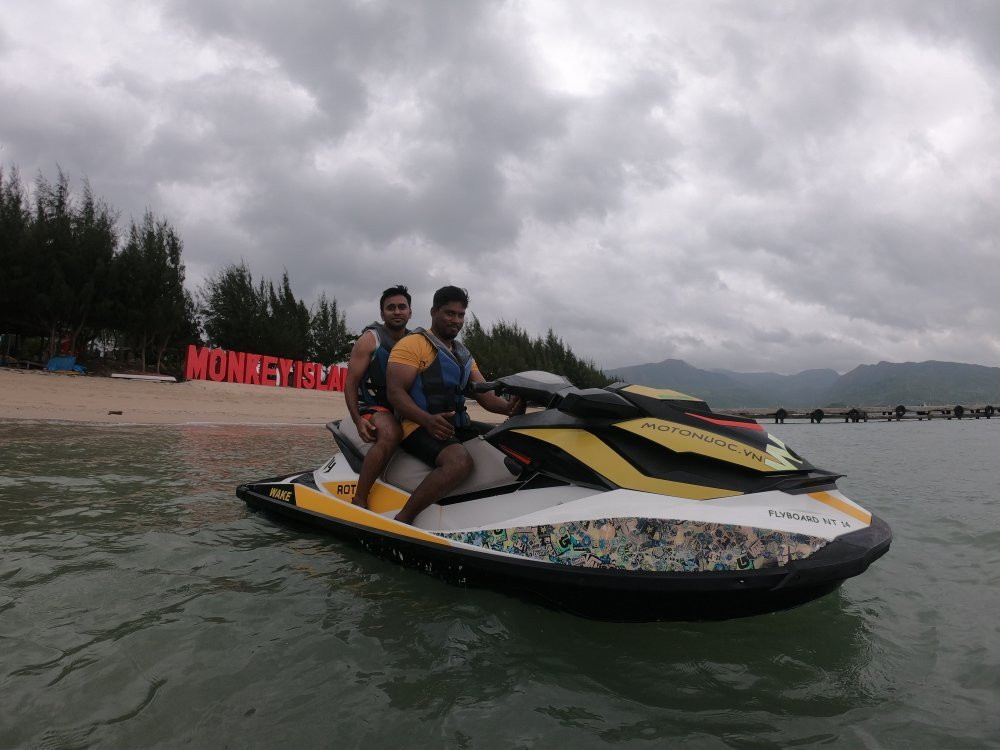 芽庄水上飞板-芽庄必去景点