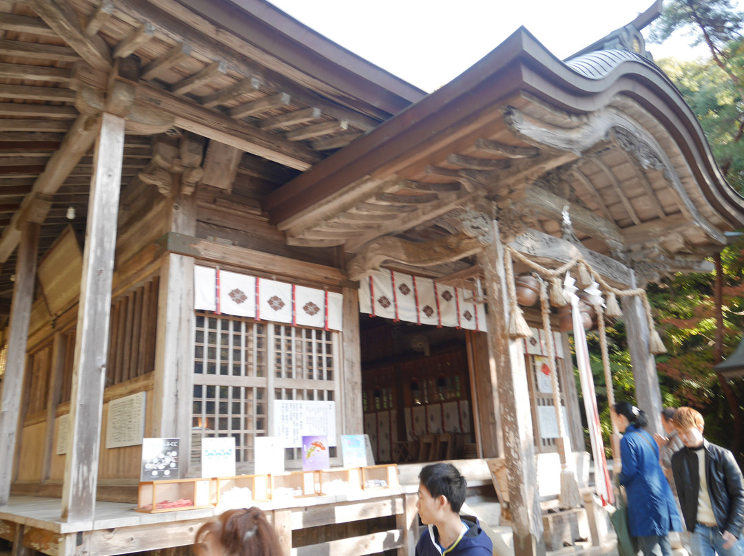 Niiyama Shrine景点图片