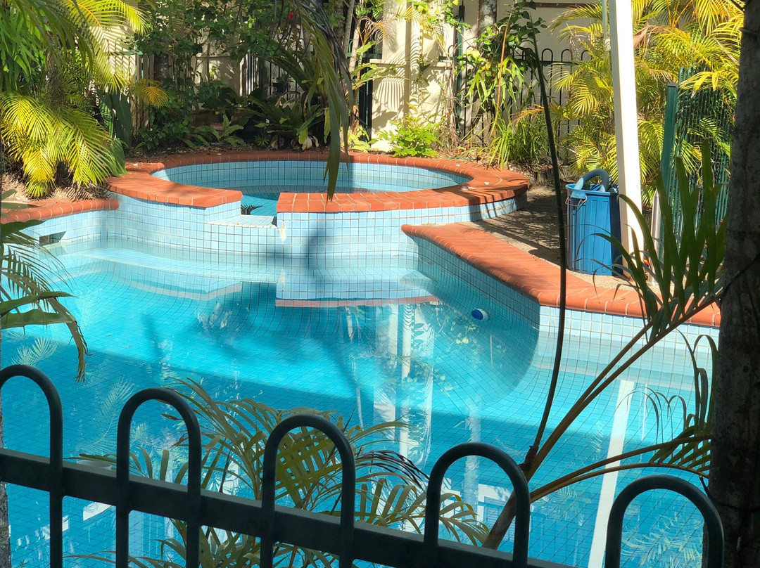 Crystal Garden Resort主图