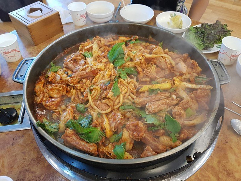 청평호반닭갈비막국수
