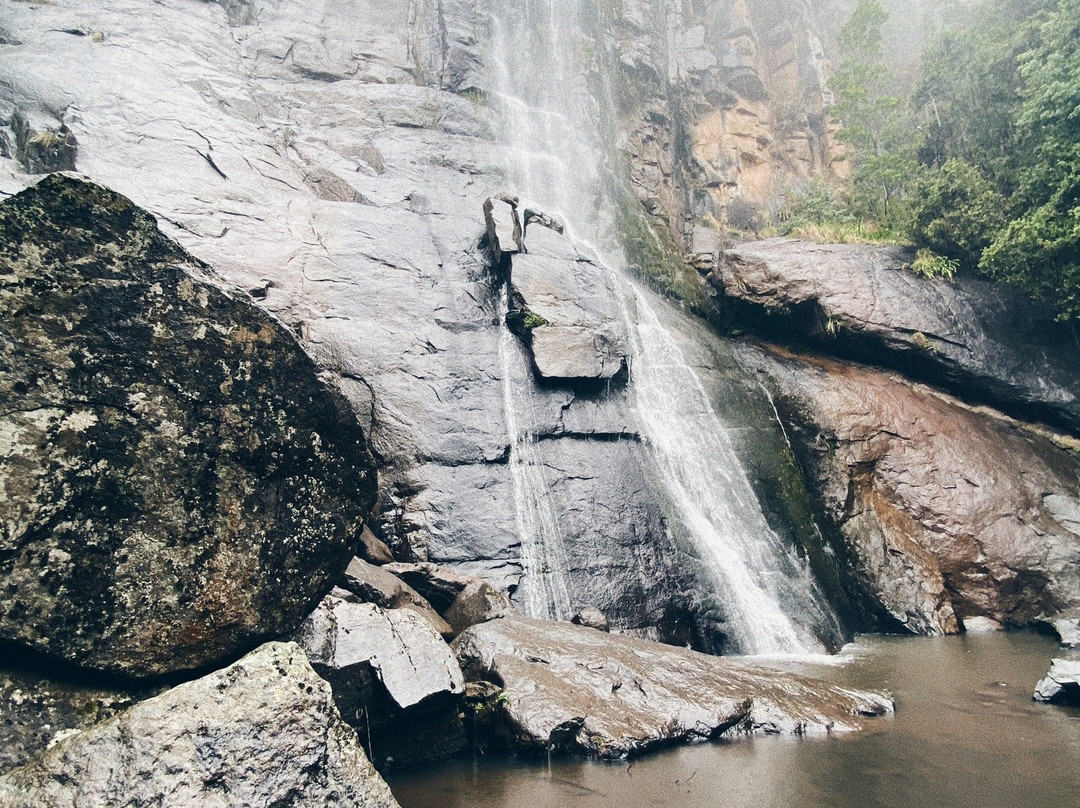 Madonna & Child Waterfalls-Hogsback必去景点