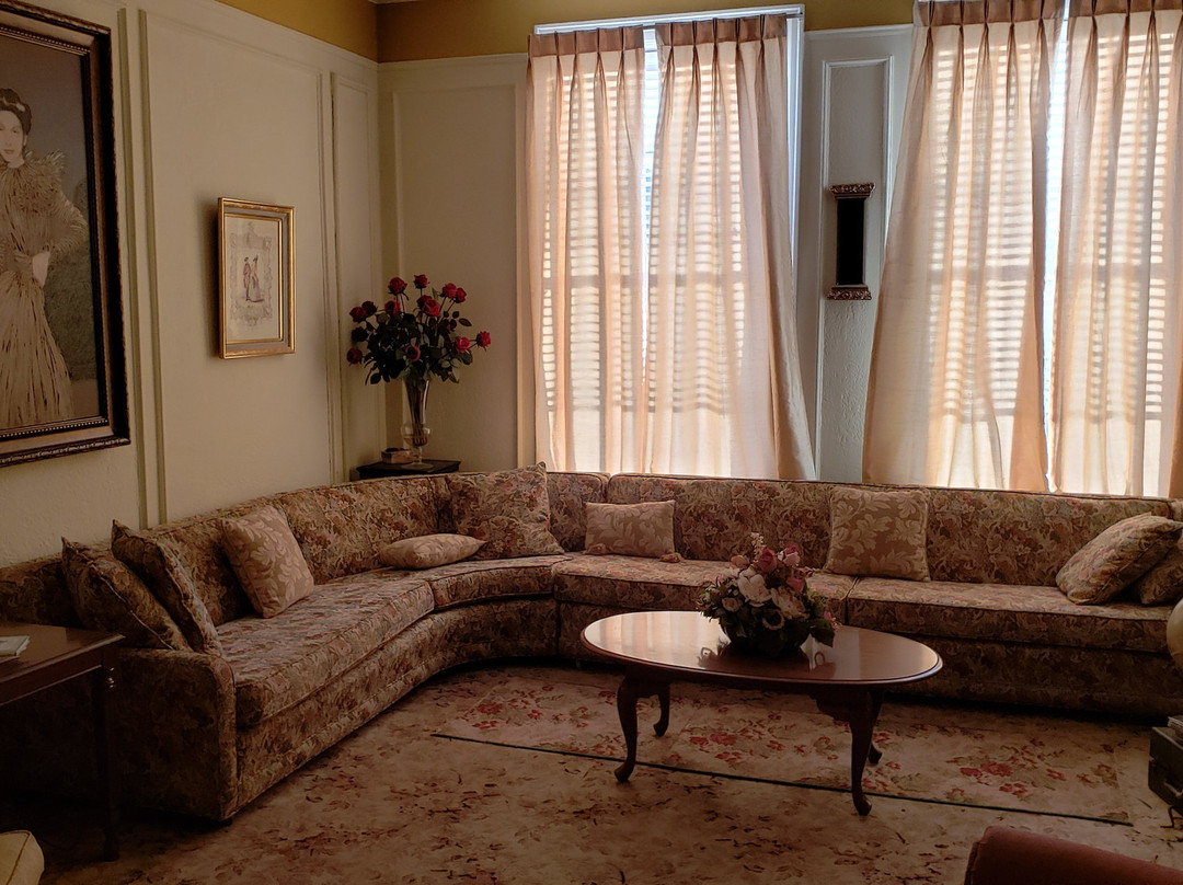 The Lowe Hotel主图