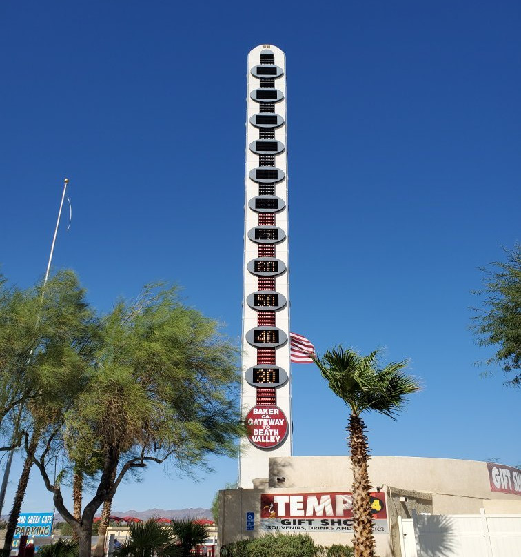 World's Tallest Thermometer-Baker必去景点