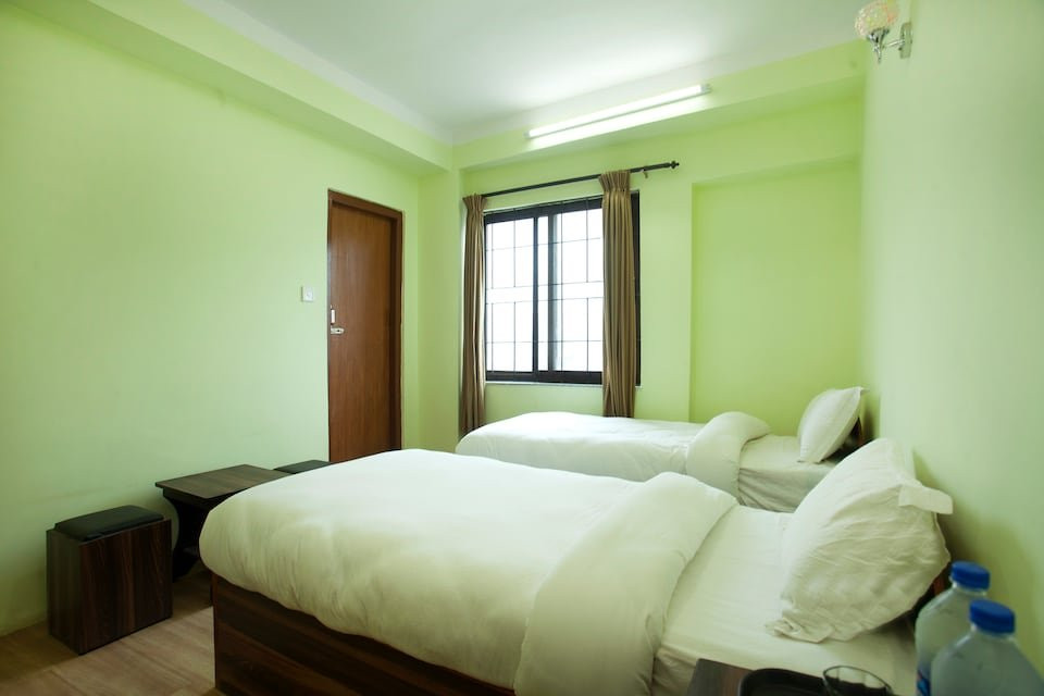 Spot on 464 Hotel Pahuna Ghar主图