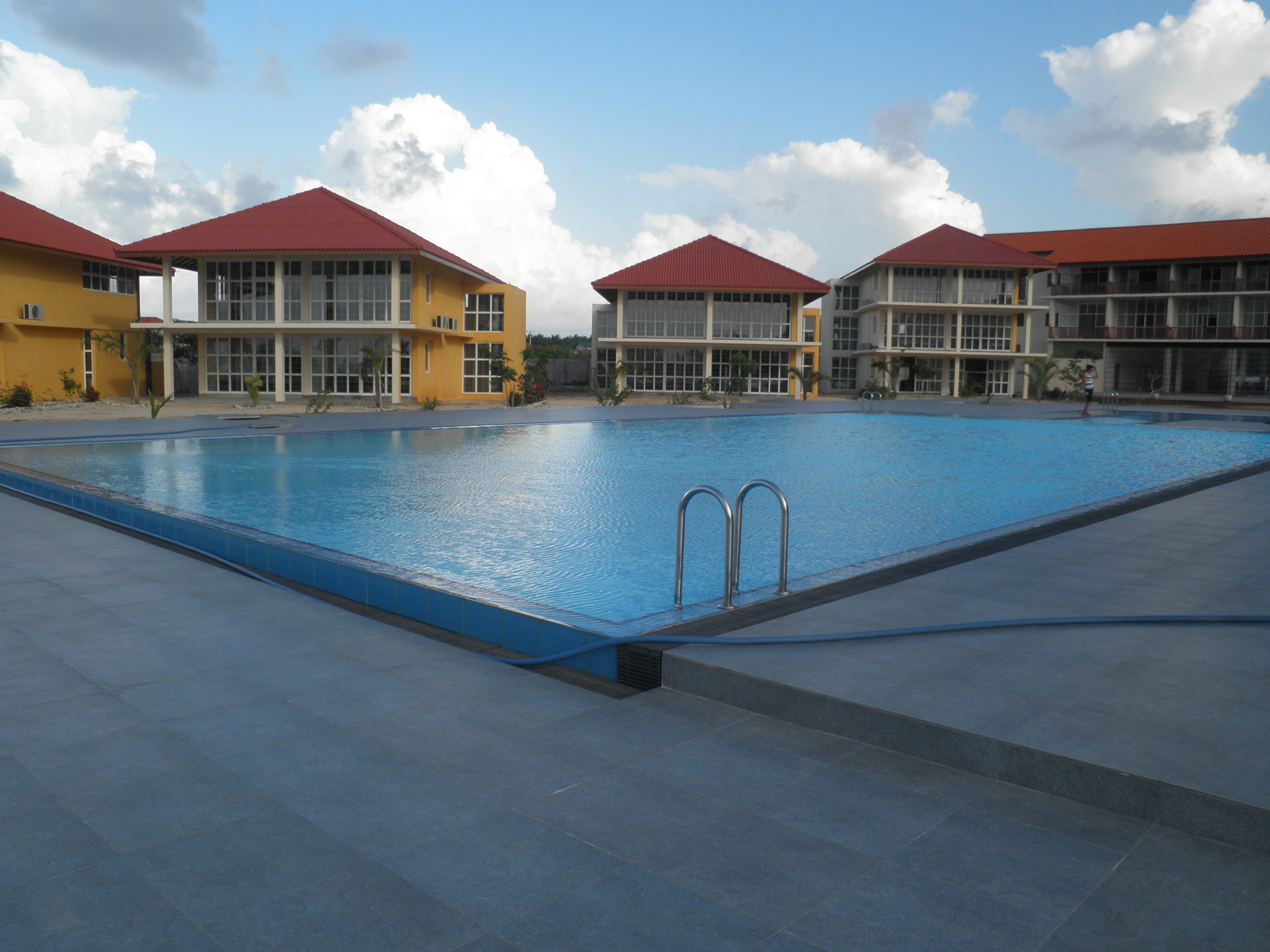 Passi Villas Passikudha-泳池