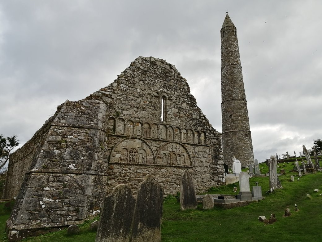 Ardmore Round Tower And Cathedral-Ardmore必去景点