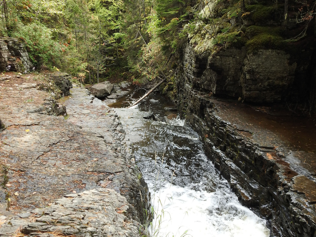 Cascade de Sillans-Sillans-la-Cascade必去景点