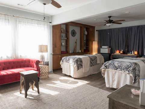 Relax! Massage Therapy and Skin Care-威尔明顿必去景点