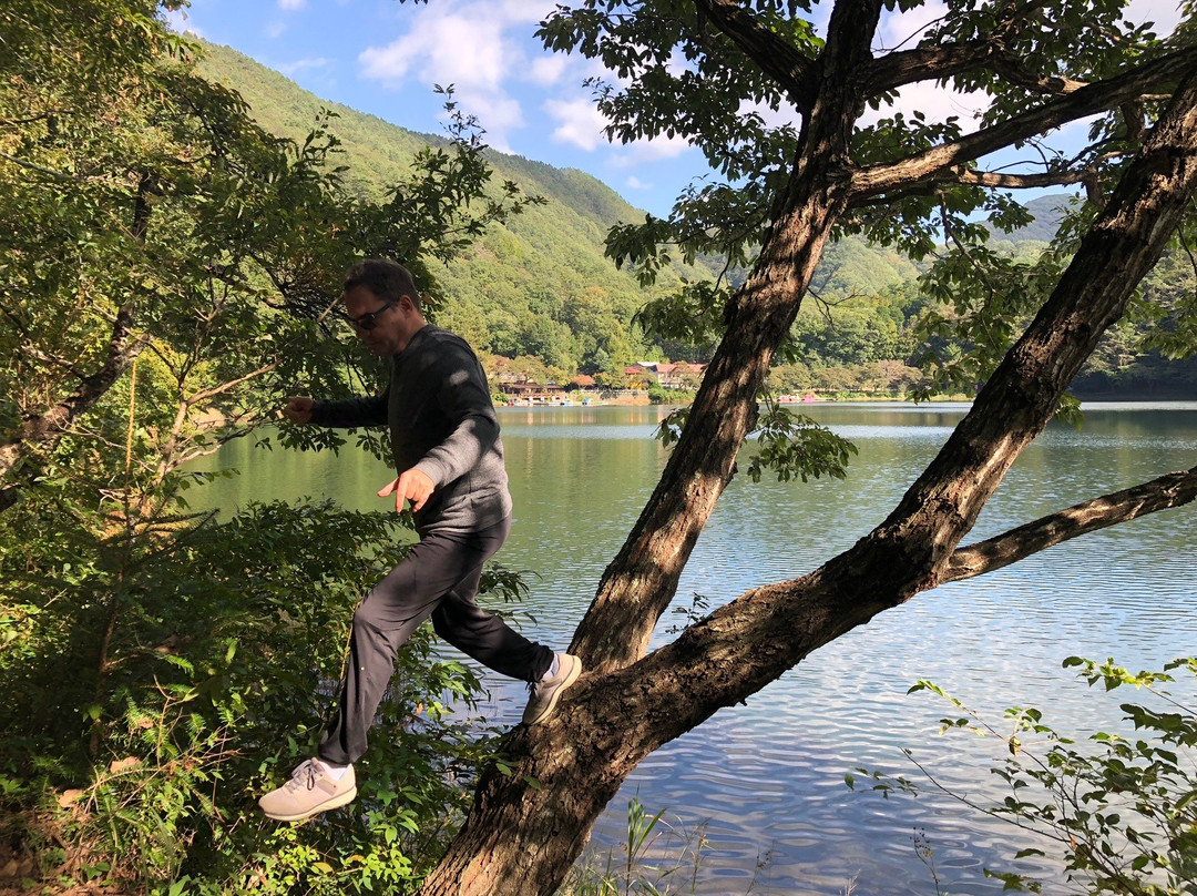 Lake Shibire景点图片