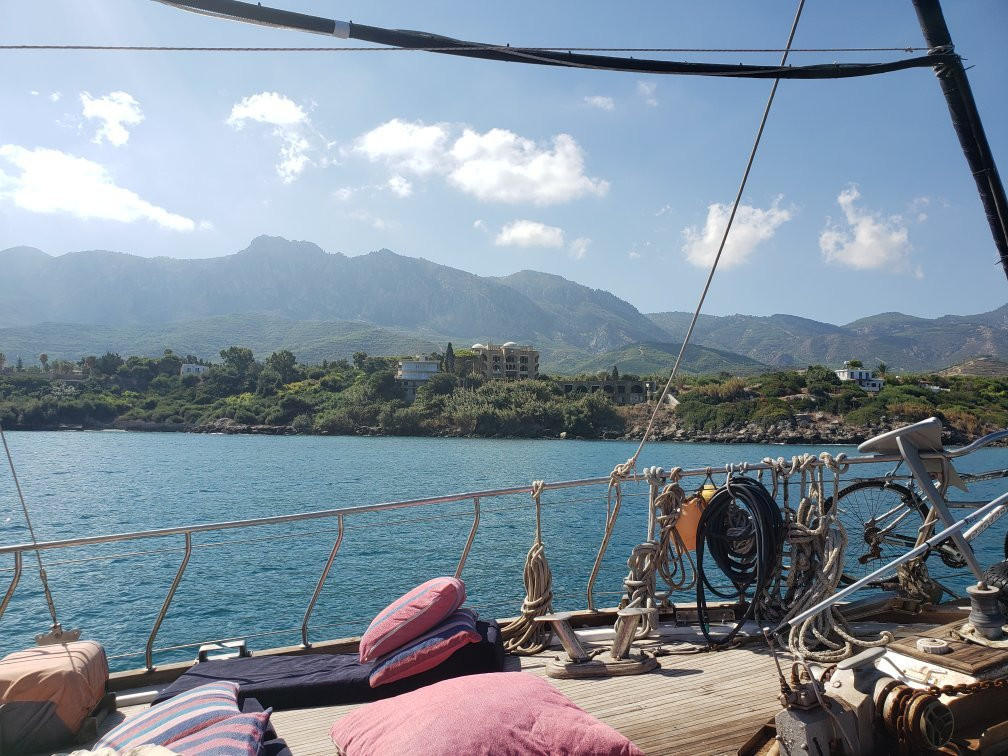 Vela Yachting景点图片