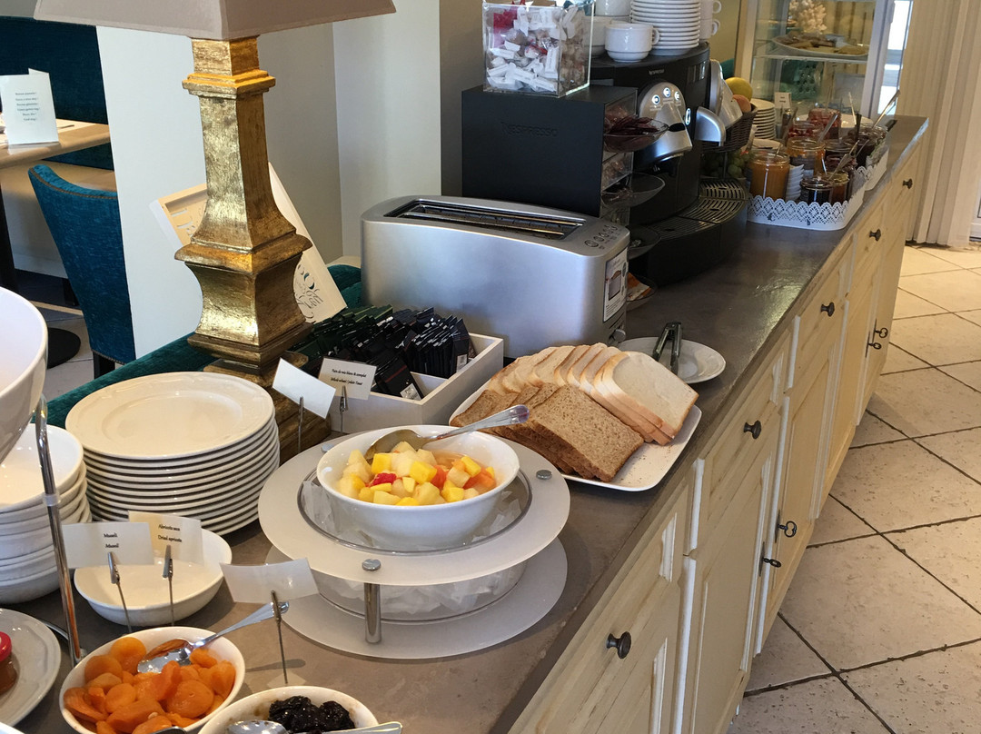 Le Suffren Hôtel主图