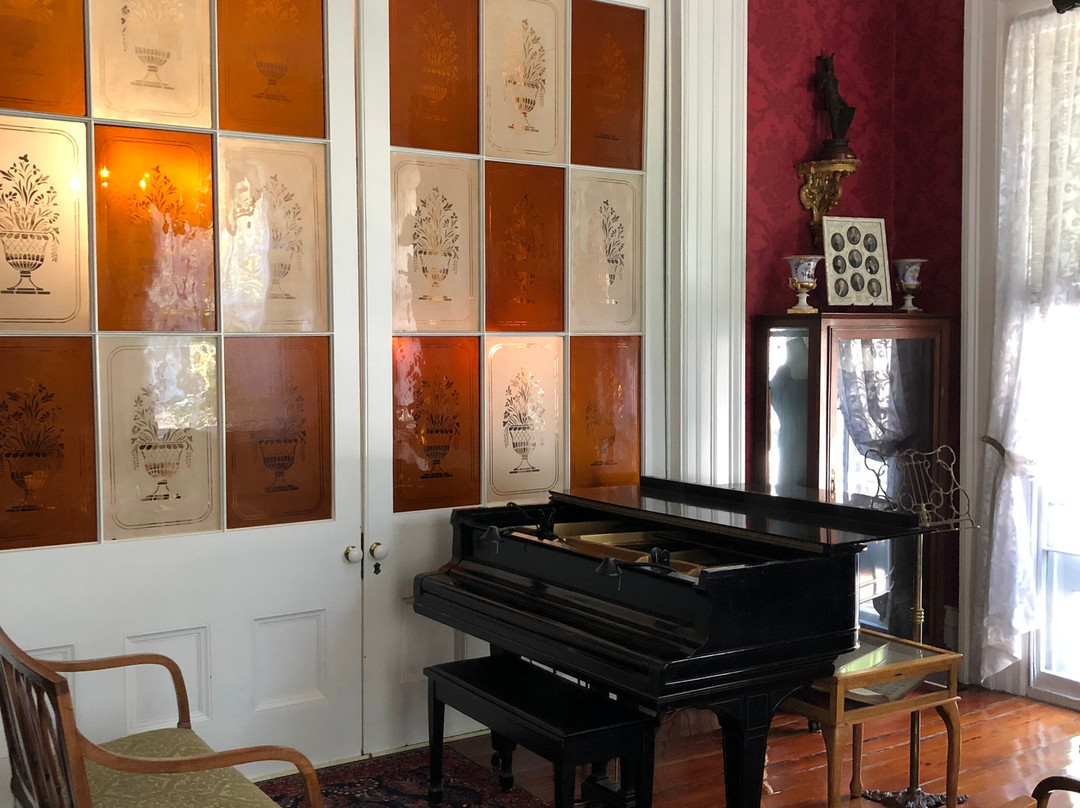 Joseph Newman Stone House Concerts景点图片