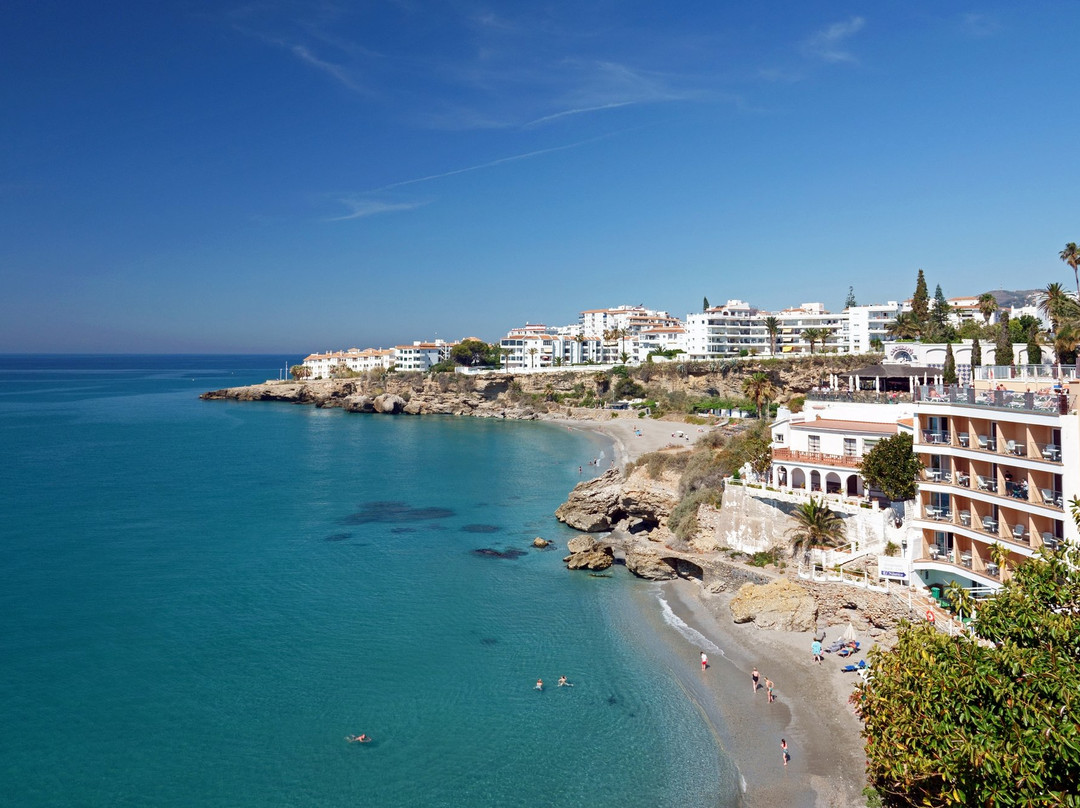 Playa El Salon-内尔哈必去景点