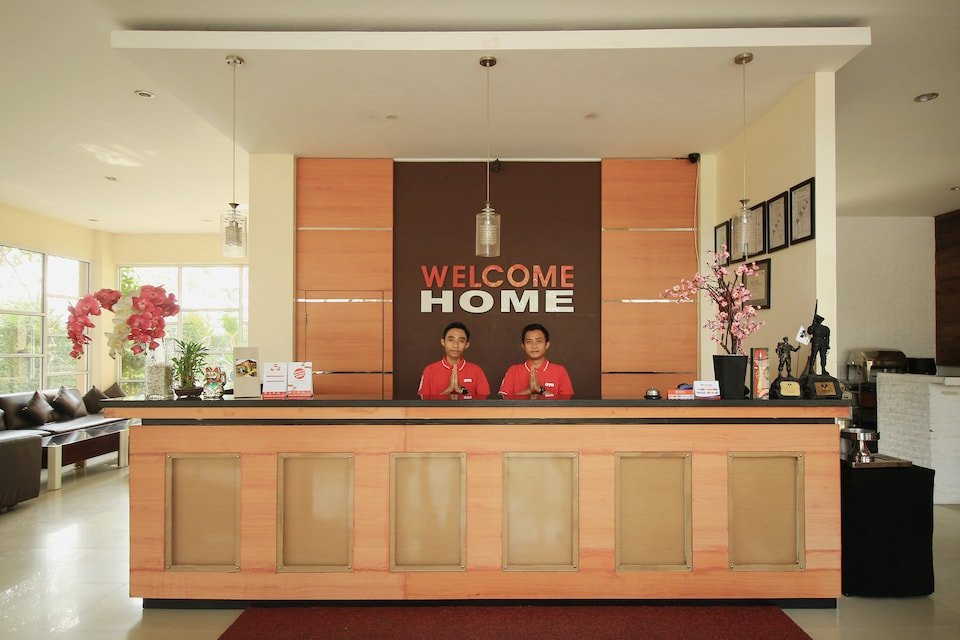 OYO 1017 Regency Hotel主图