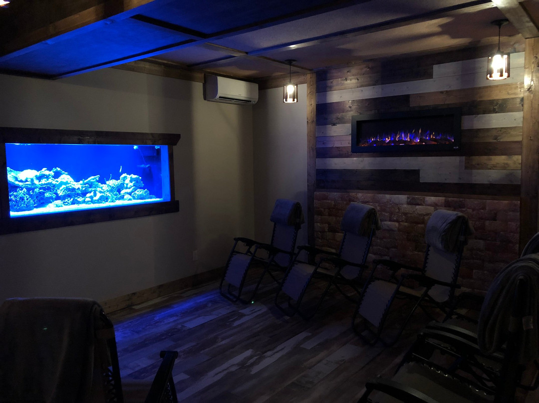 AURA salt cave and wellness-East Amherst必去景点