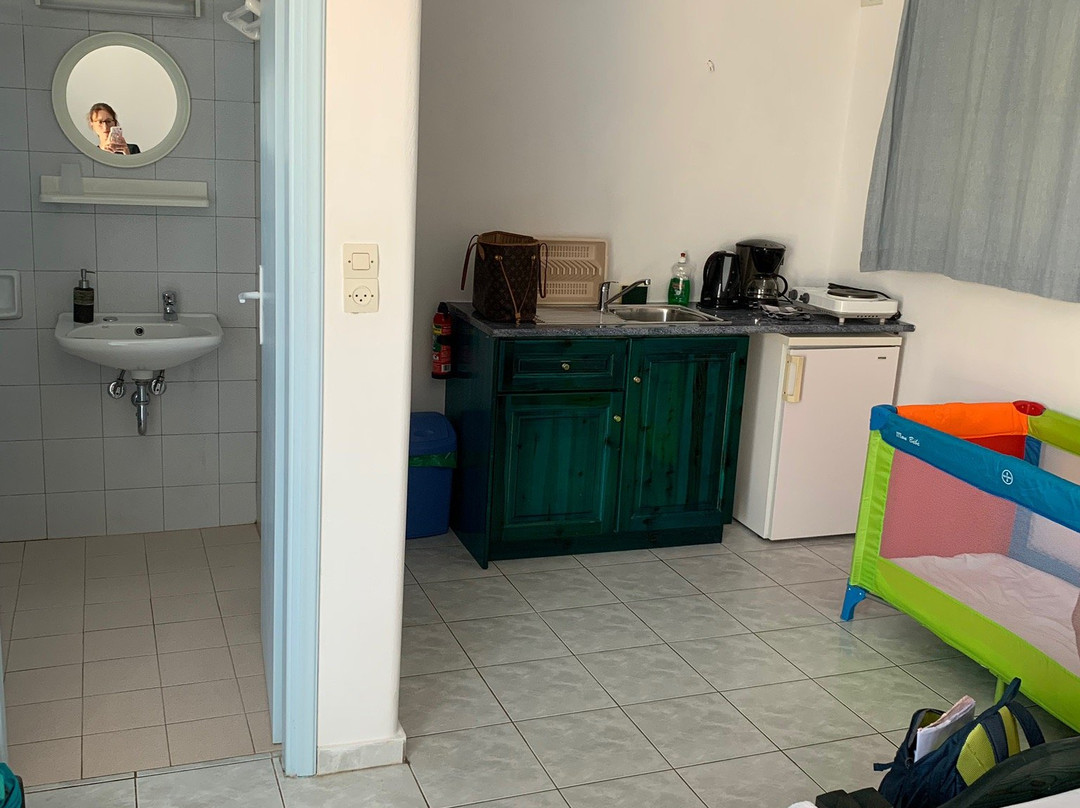 Blue & Sea Studios Apartments主图