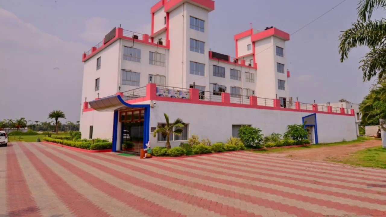 Hotel Girish & Resort-浴室