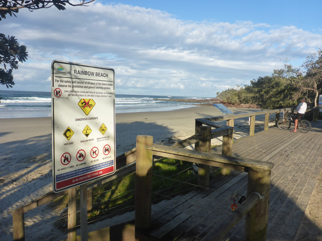 Rainbow beach reserve-Bonny Hills必去景点