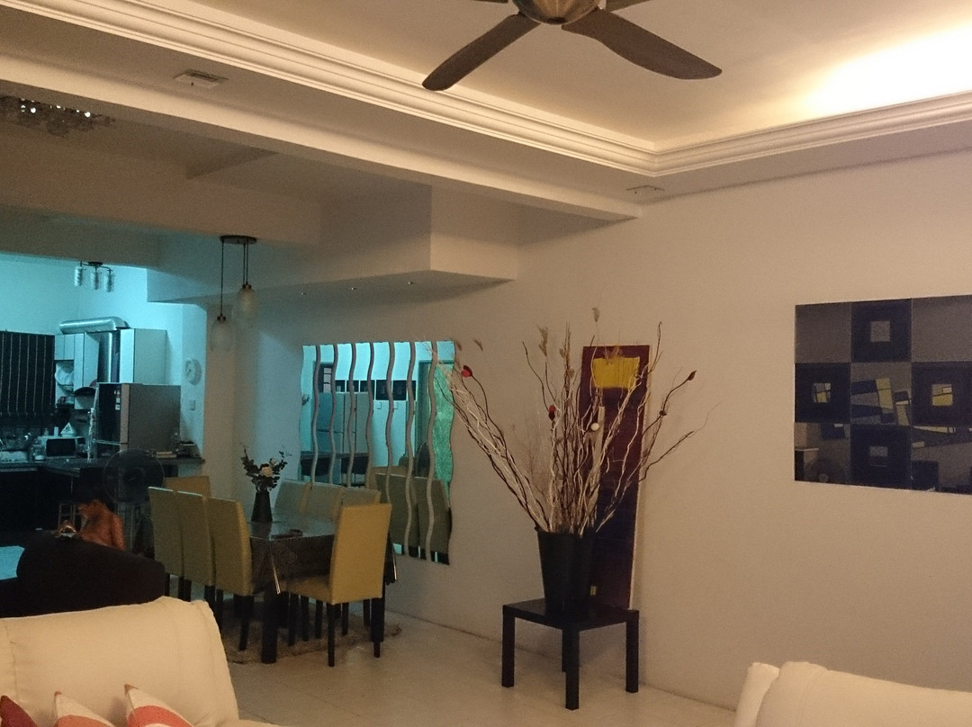 Putrajaya Cyberjaya Raisya Homestay