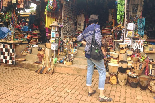 Cathie Tour Guide Uganda-恩德培必去景点