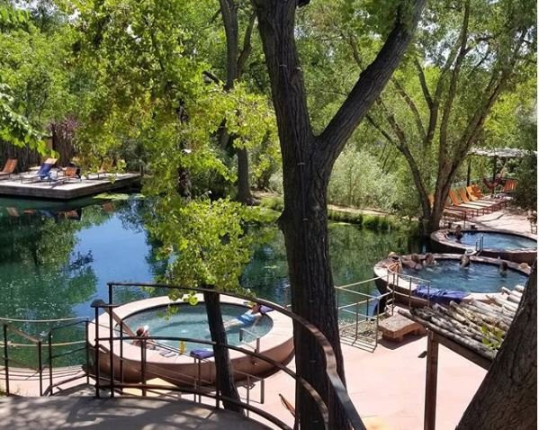 Ojo Santa Fe Spa Resort主图