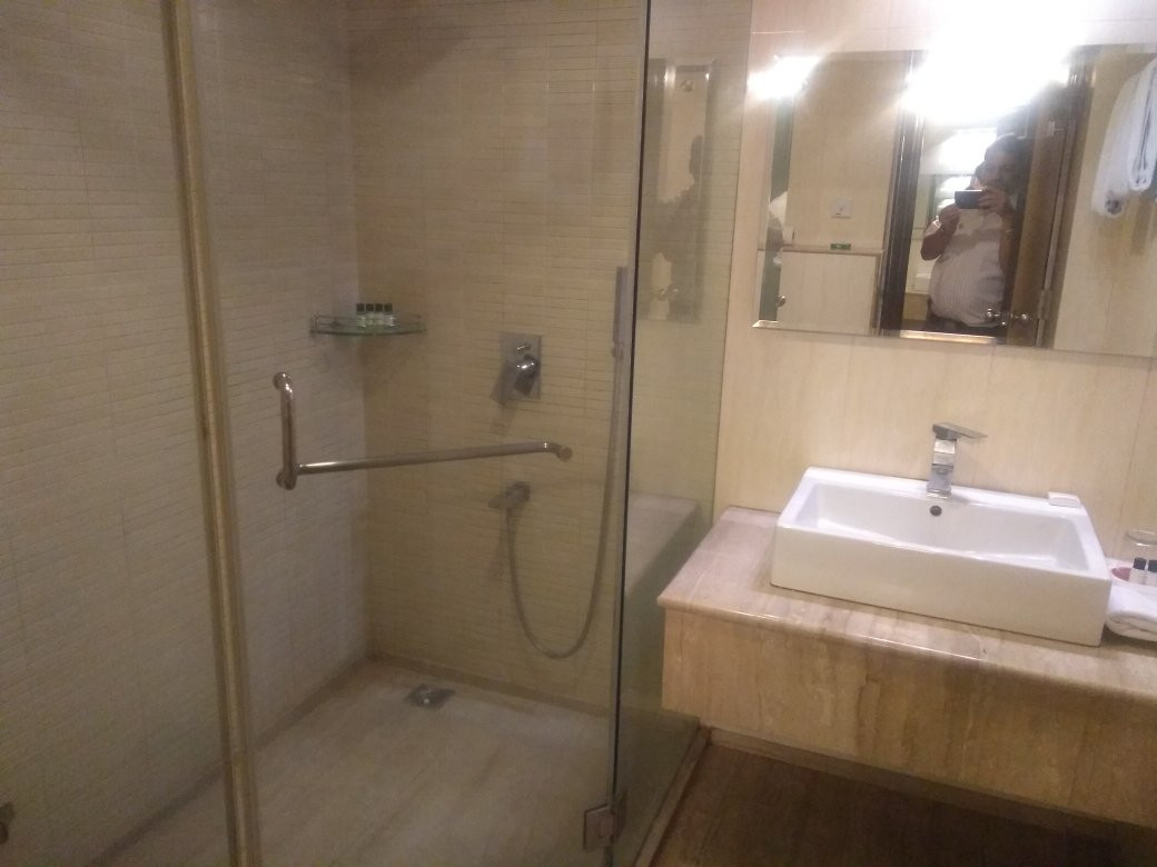 Royal Reve Hotel主图