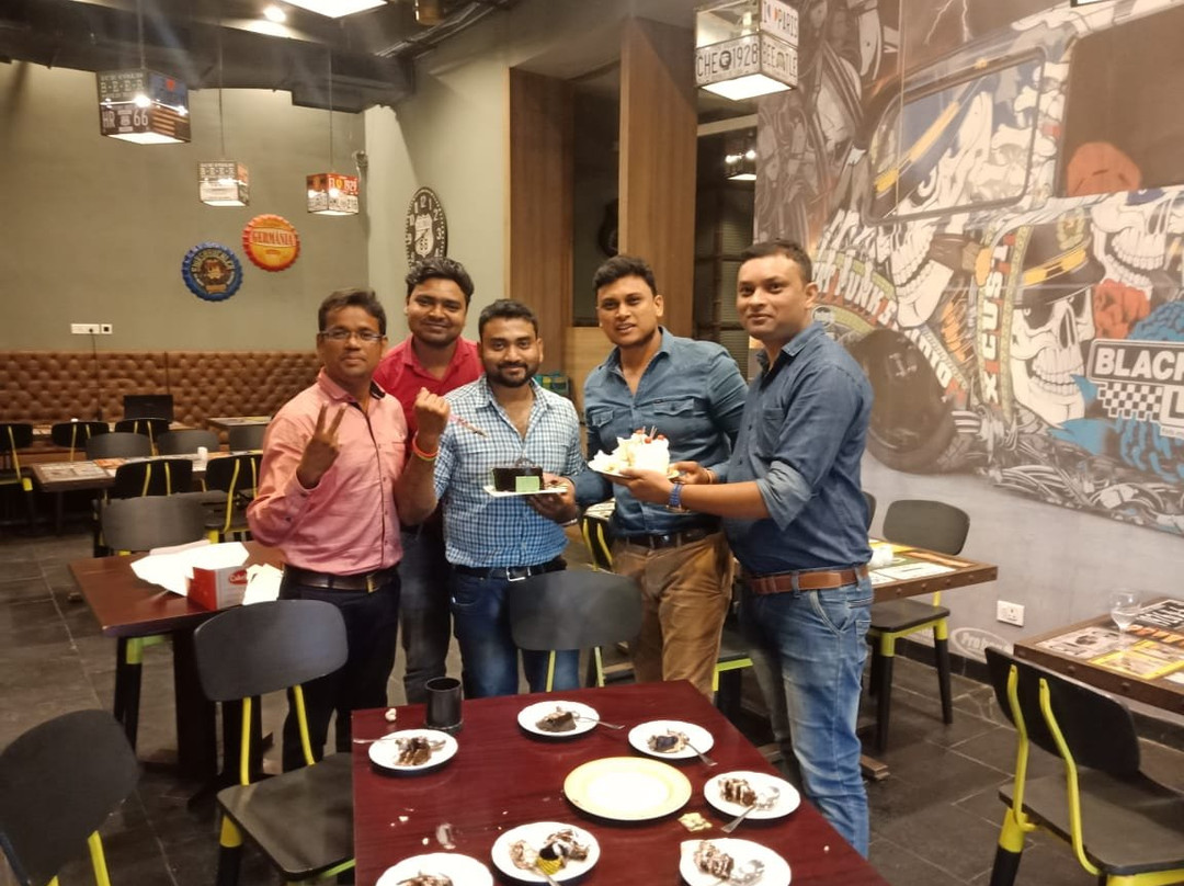 OYO 10943 Hotel Plus Corporate主图