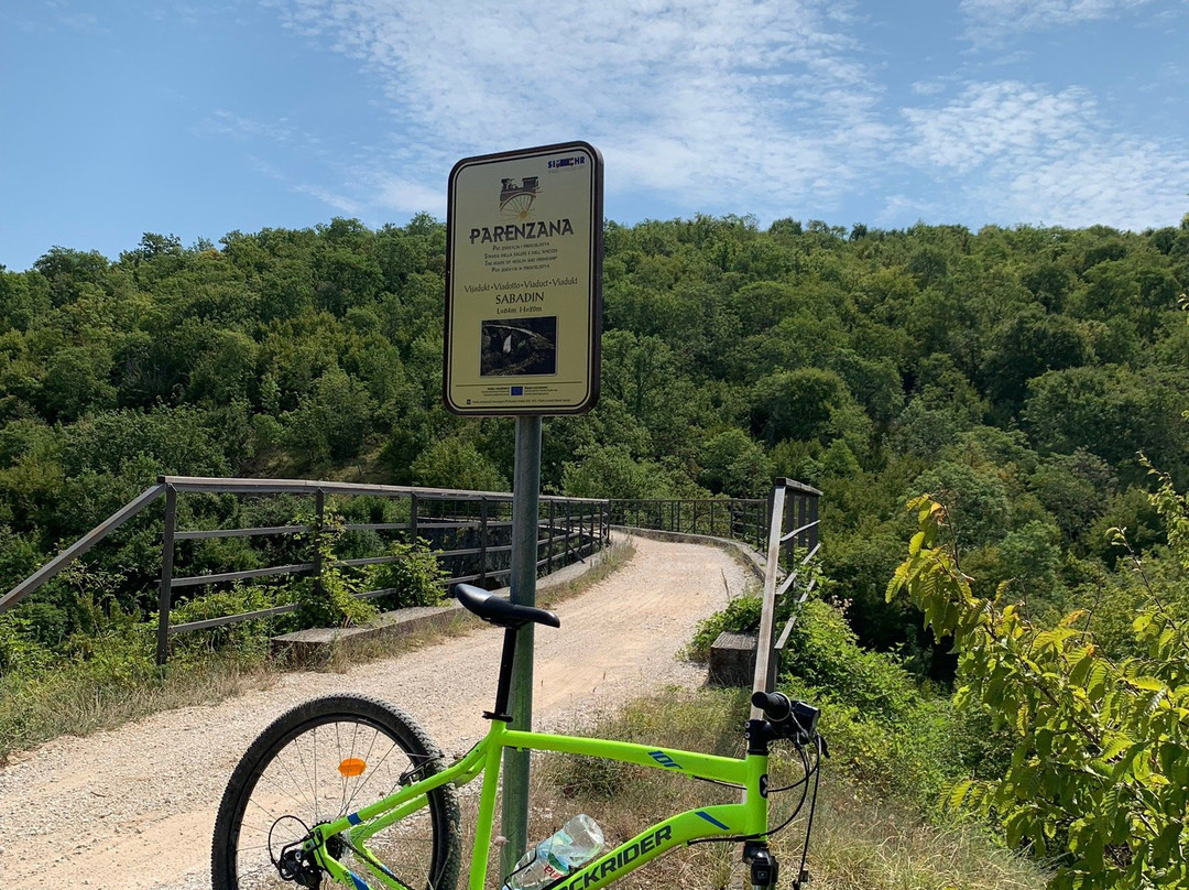 Montona Tours - Rent a Bike Point Motovun景点图片