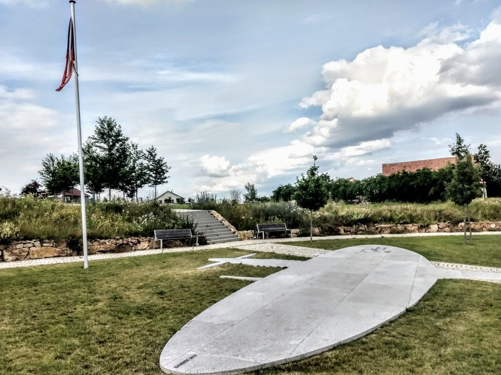 Pomník letci RAF - Stín-Zichovec必去景点