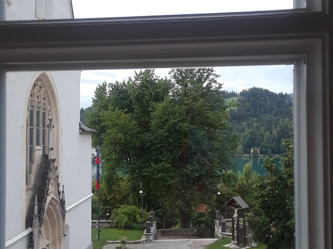 Old Parish House主图