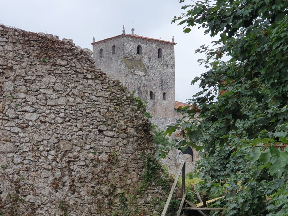 Torreon Medieval-利亚内斯必去景点