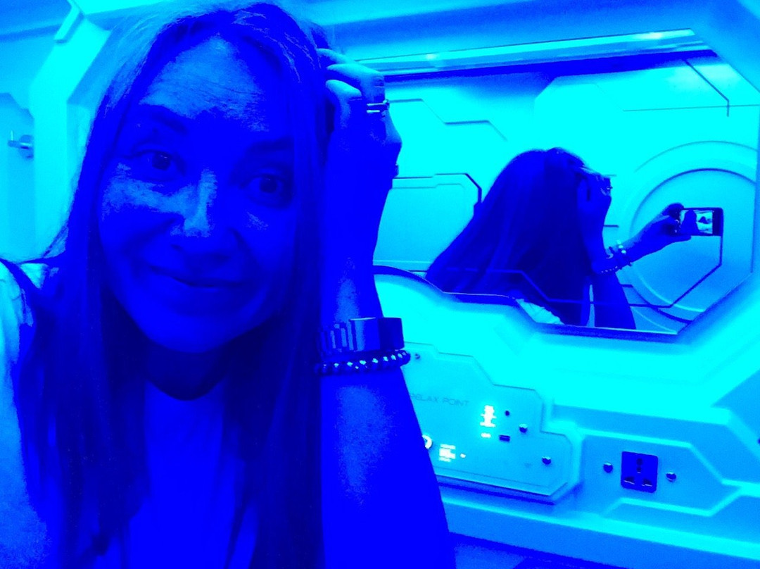 RelaxPoint Capsule Hotel
