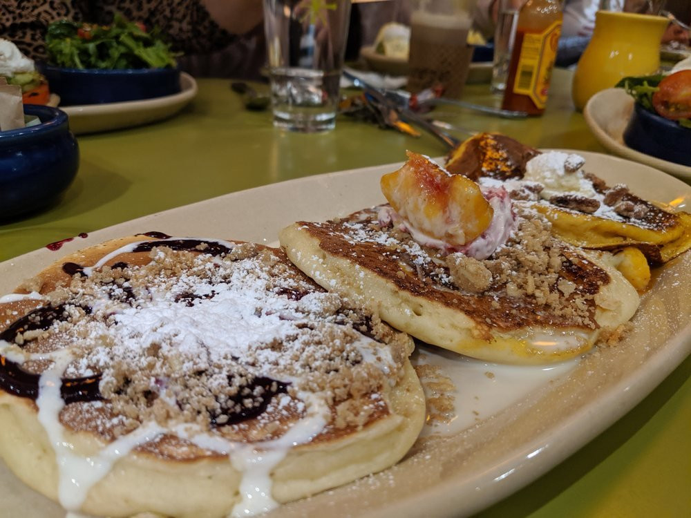 Snooze, an A.M. Eatery