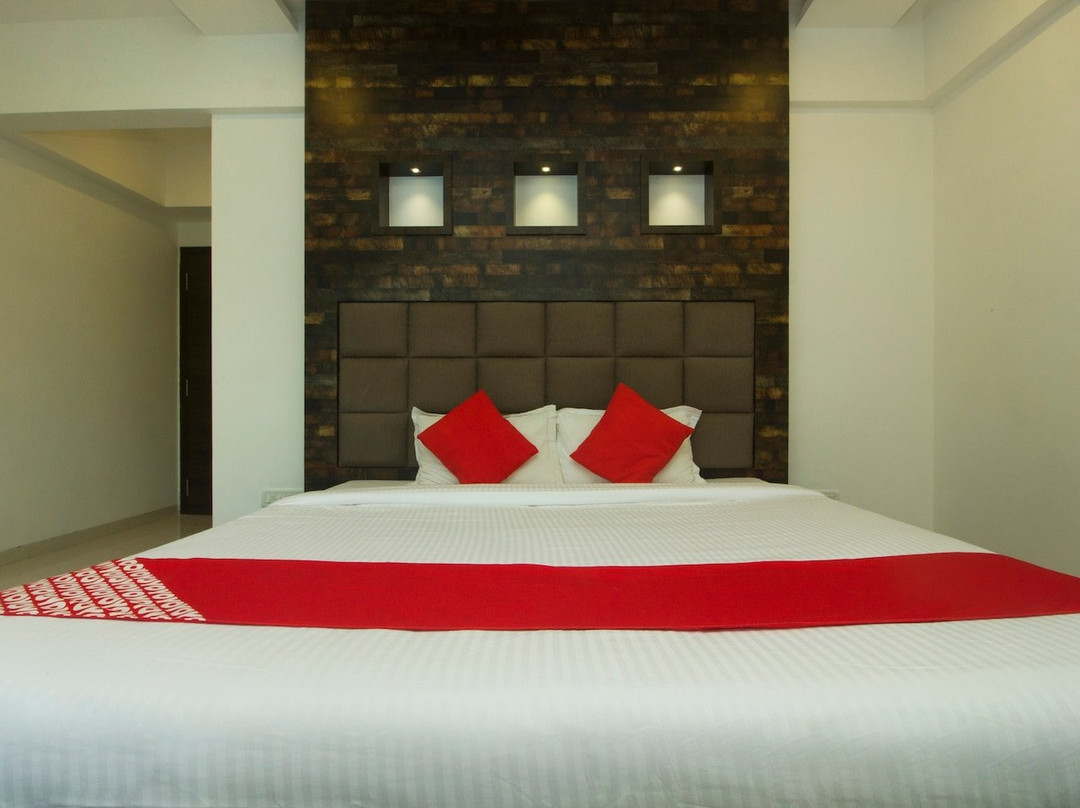 Collection O 76679 Blue Roof Sea Side主图