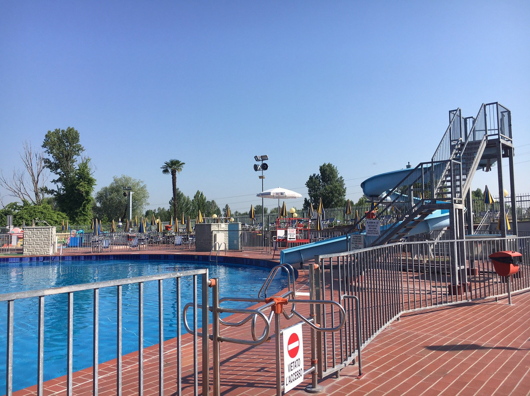Piscina Barracuda景点图片