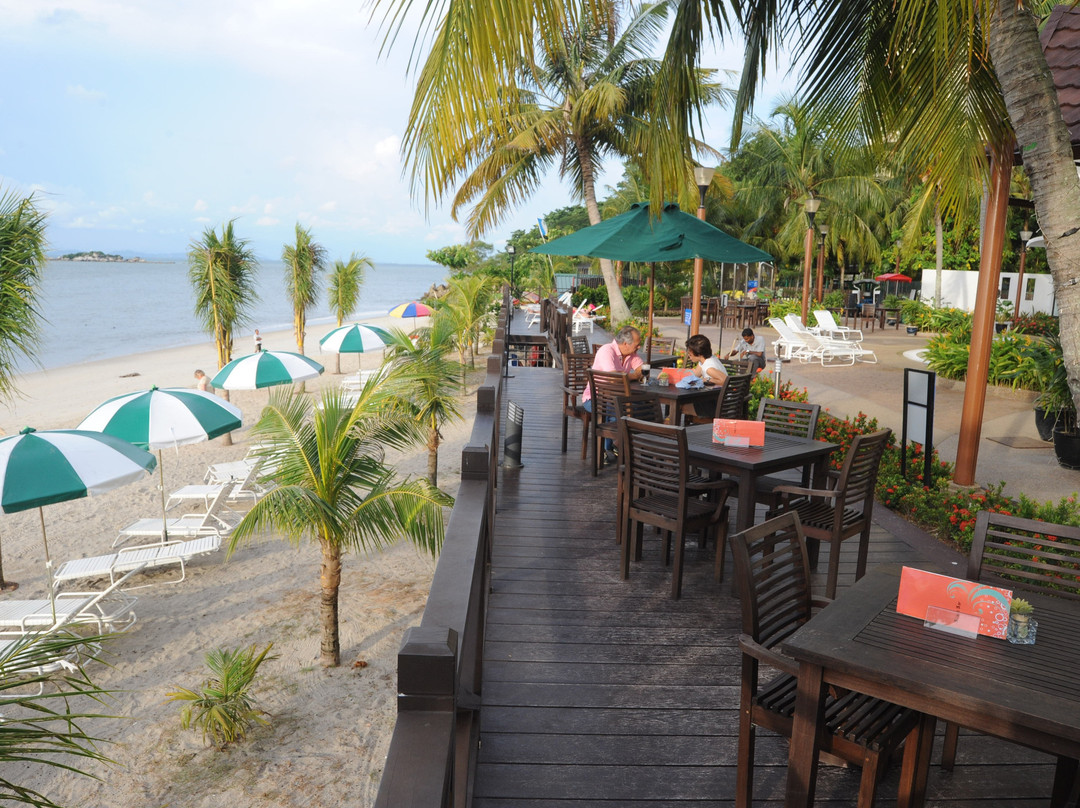 槟城火烈鸟海滩酒店主图