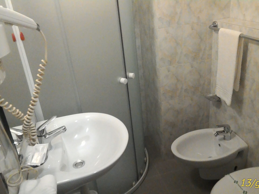 新皮欧内酒店主图