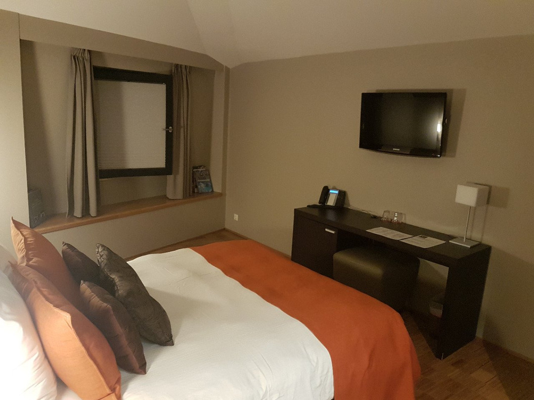 Chiado Hotel Restaurant Bar主图