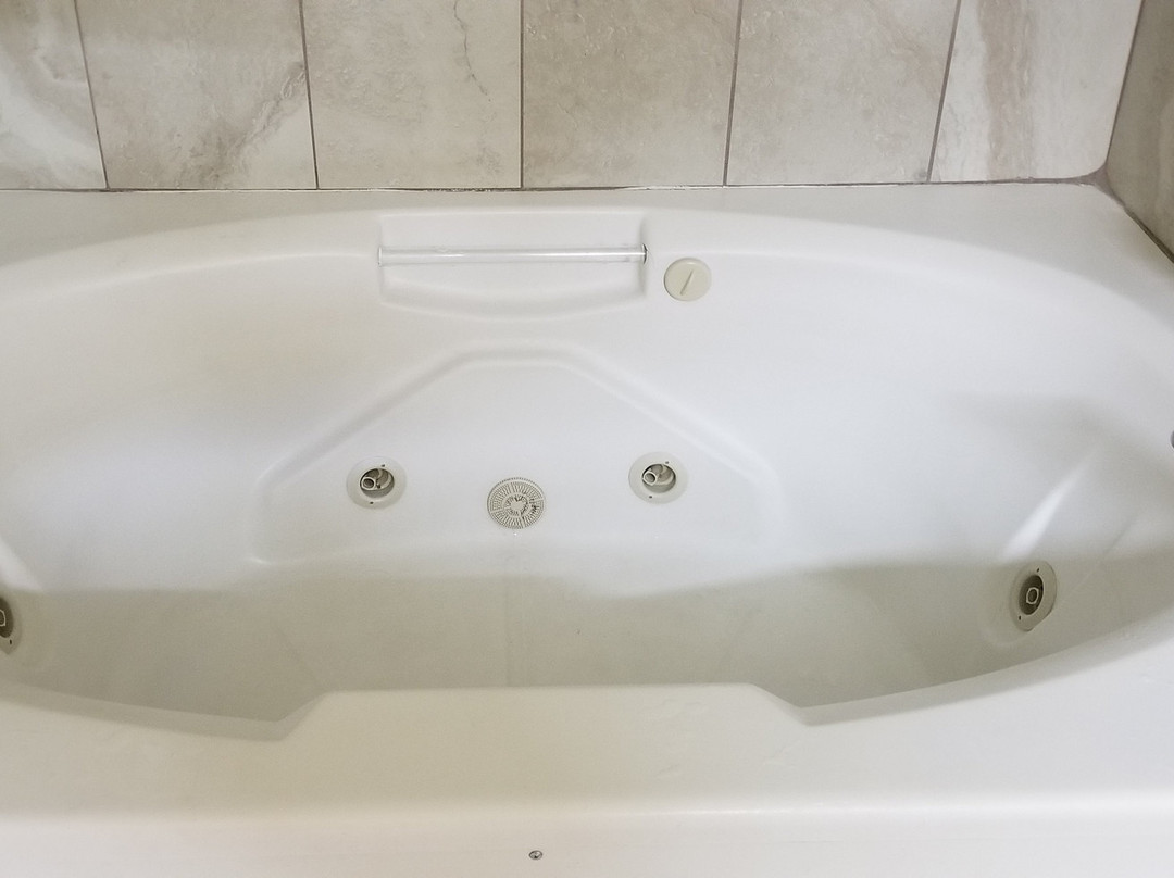 黎巴嫩华美达旅馆及套房酒店主图