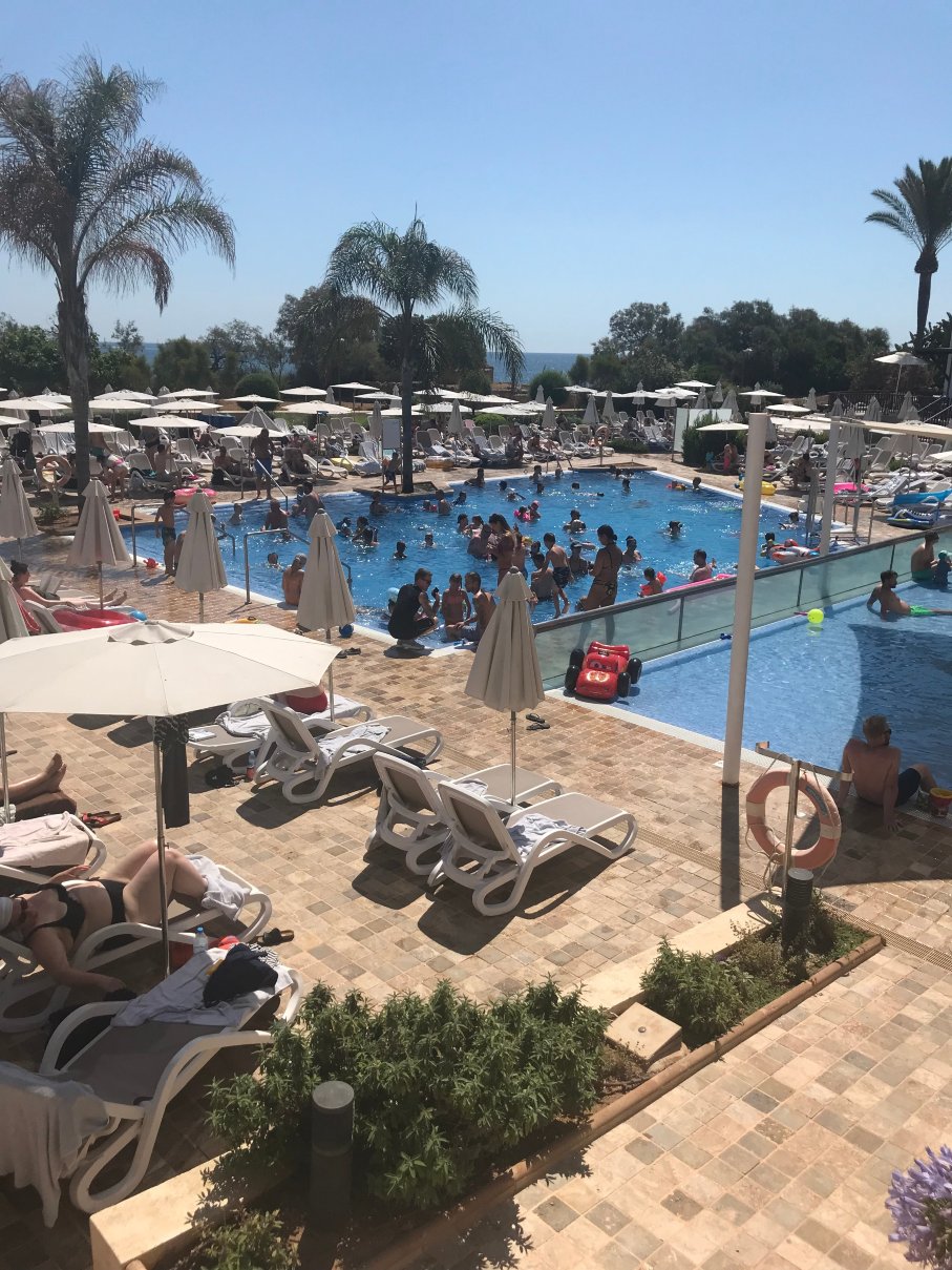 Hipotels 卡拉博纳公寓-泳池