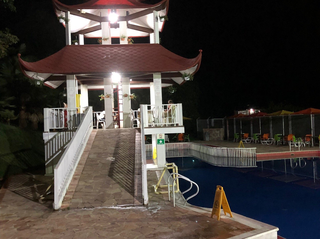 Hotel Puerta de Santander主图