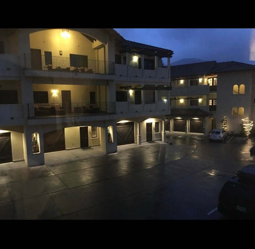 Columbia Cliff Villas Hotel主图