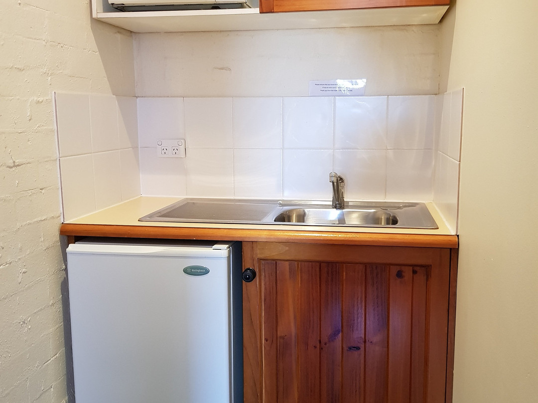 Colonial Motel and Serviced Apartments主图