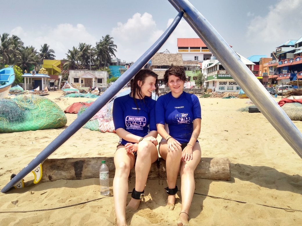 Mumu Surf School-玛玛拉普蓝必去景点