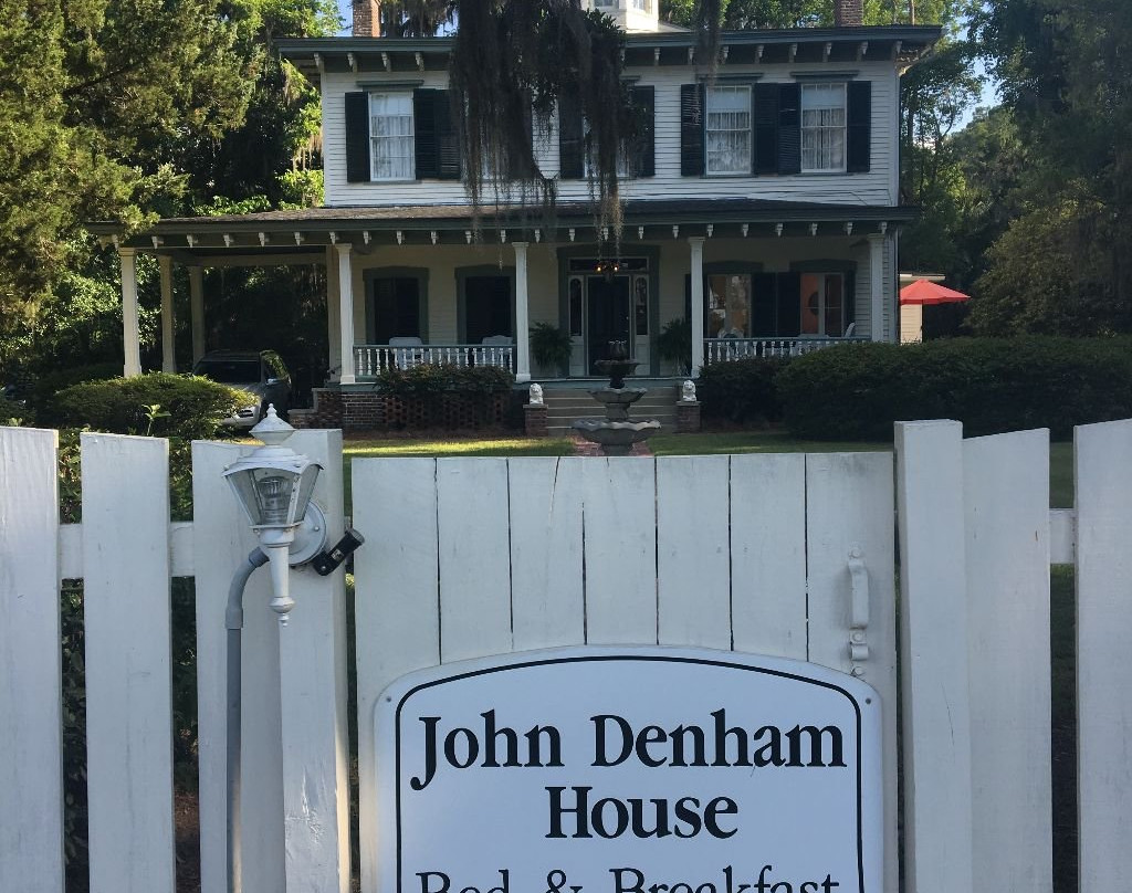 1872 Denham Inn主图