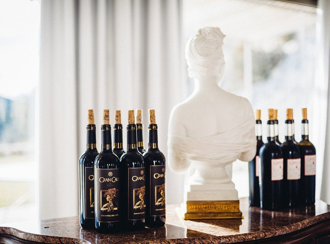 Can Ràfols dels Caus-Avinyonet del Penedes必去景点